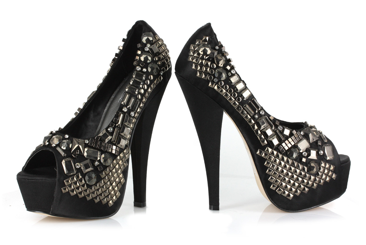 Bailey - 6.5 Inch Metal and Studded Pump